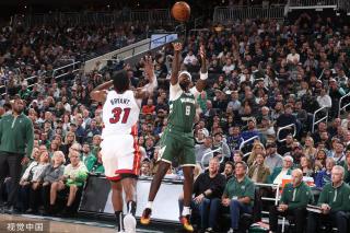 在沙尔克0 在沙尔克0