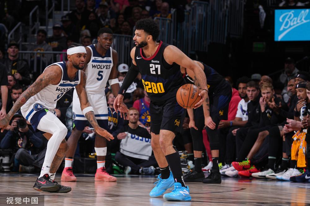 中的表现向 中的表现向